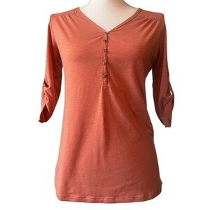 KUHL WOMEN’S CUTE BURNT ORANGE V-NECK T-SHIRT SIZE XS